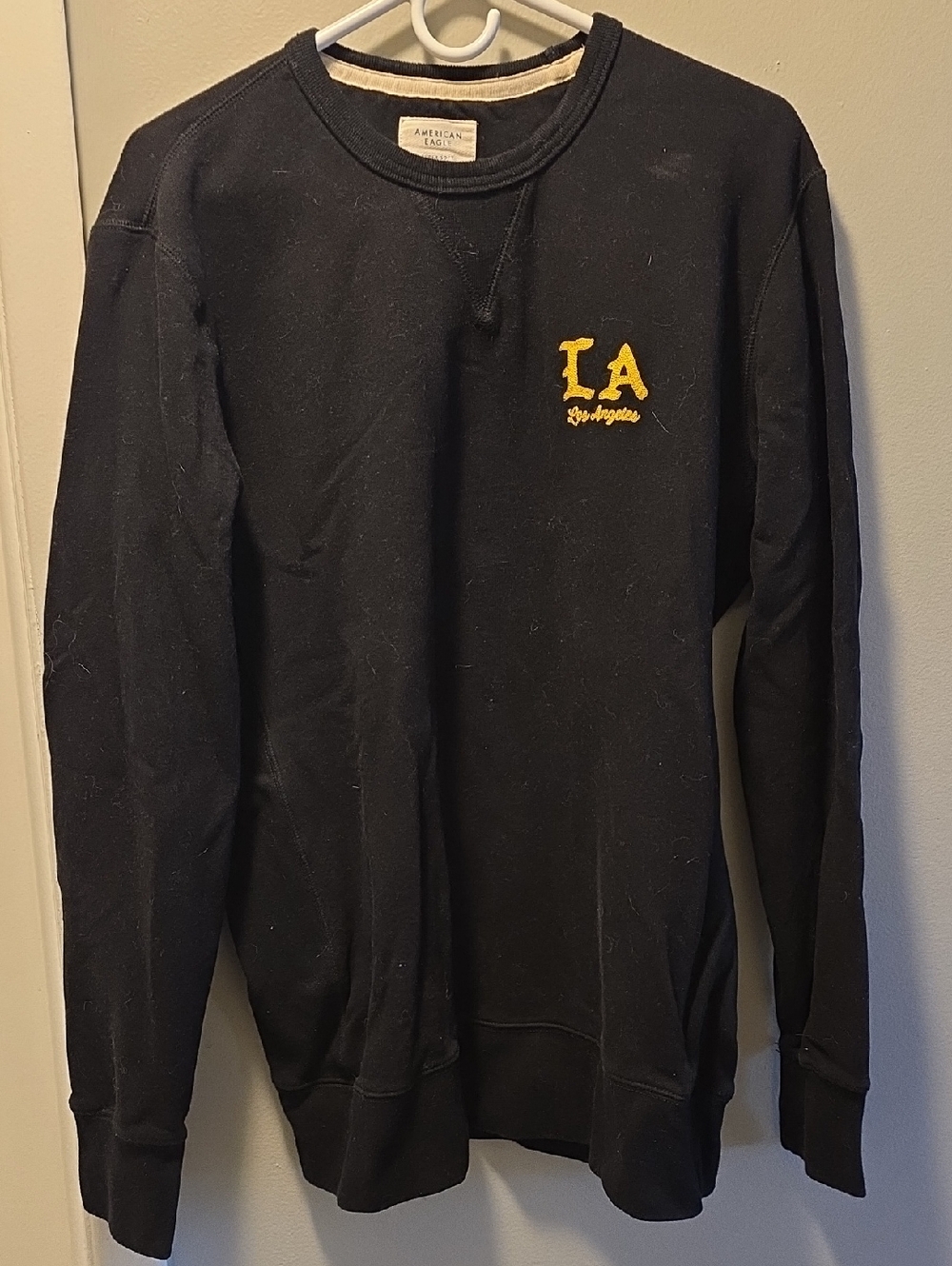 American Eagle Outfitters Black Crewneck Sweatshirt with Yellow LA Logo